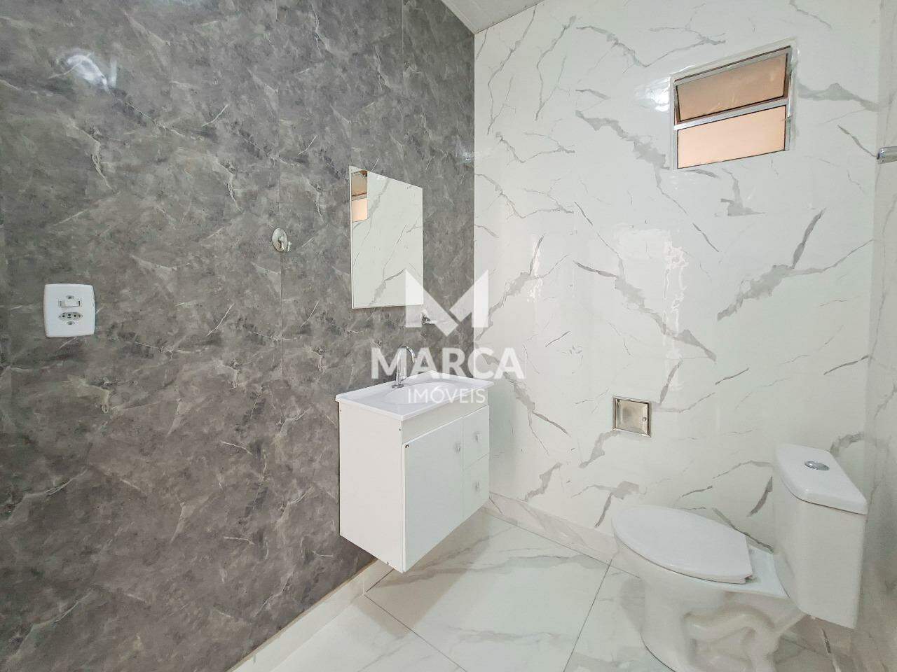 Casa para aluguel no Planalto: 