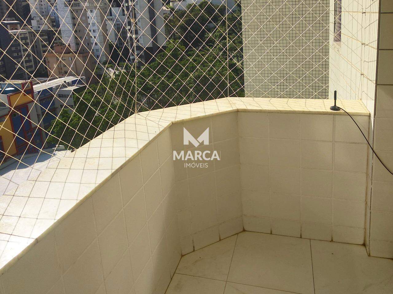 Apartamento para aluguel no Gutierrez: 
