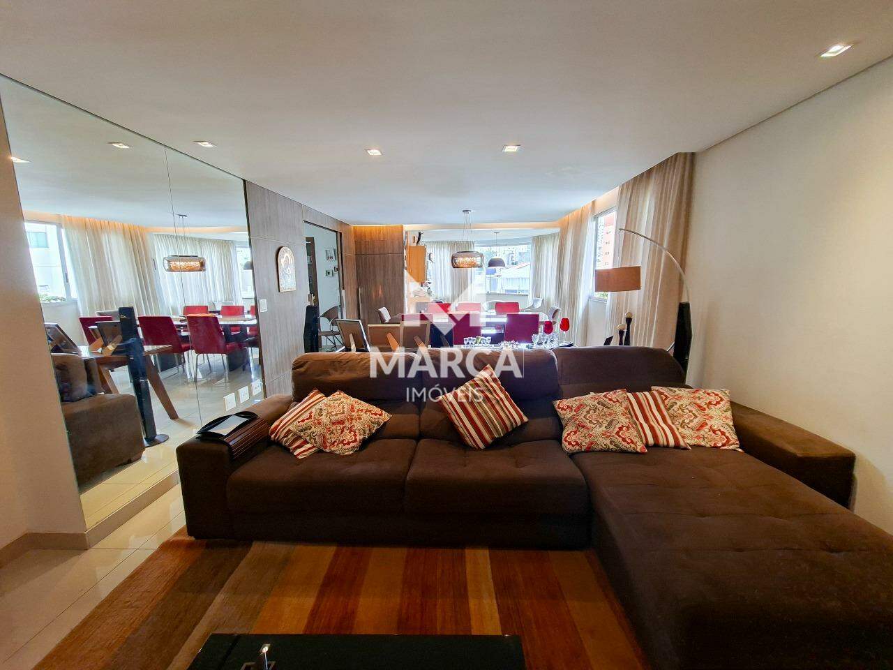 Apartamento à venda no Buritis: 