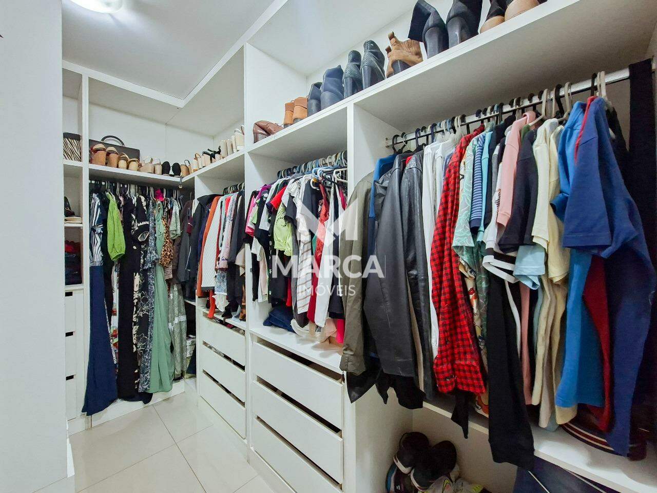 Apartamento à venda no Buritis: 