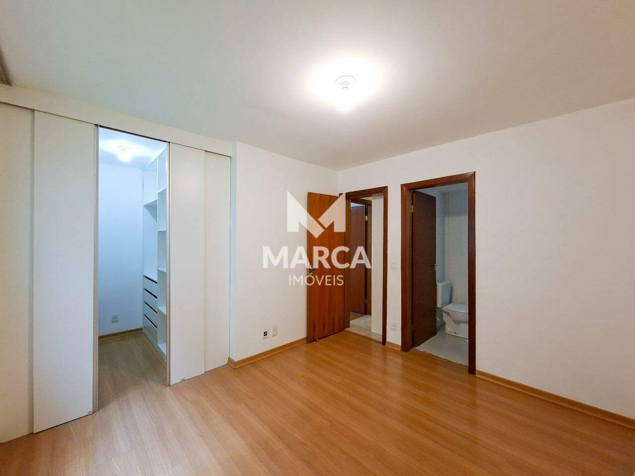 Apartamento à venda no Buritis: 