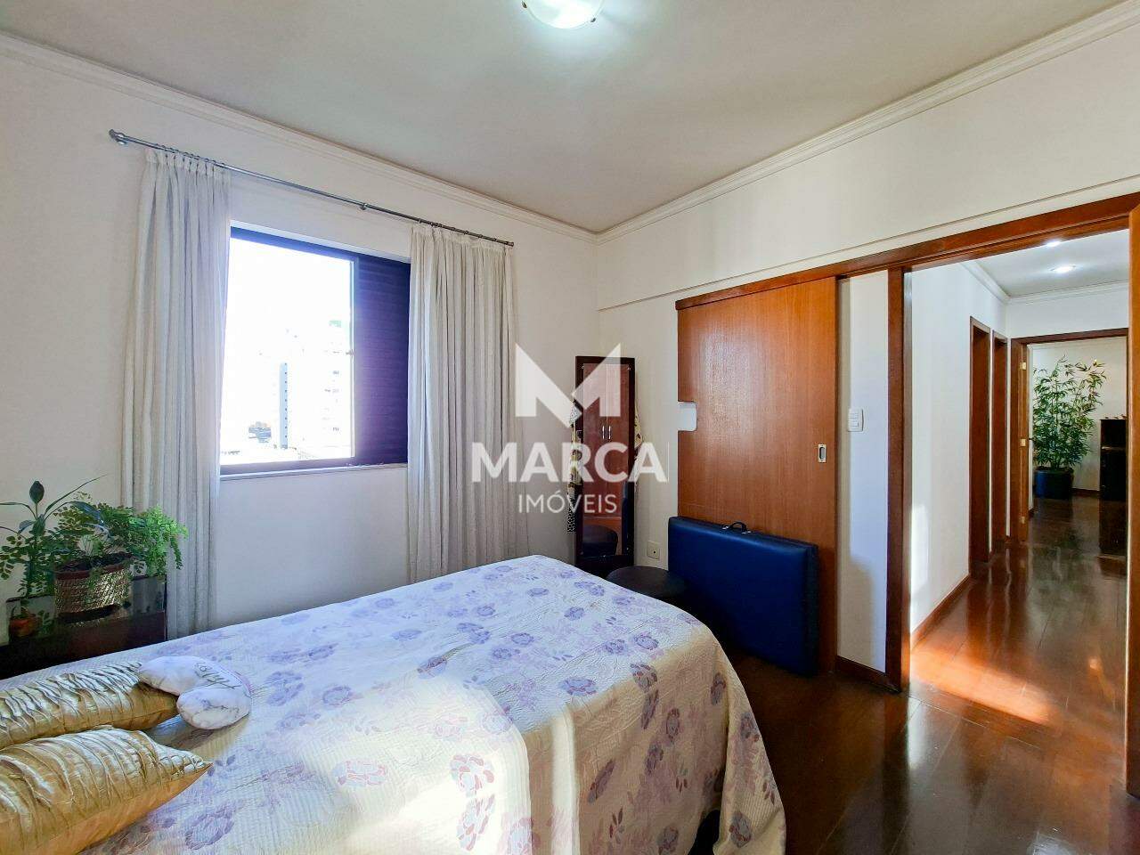 Apartamento à venda no Buritis: 