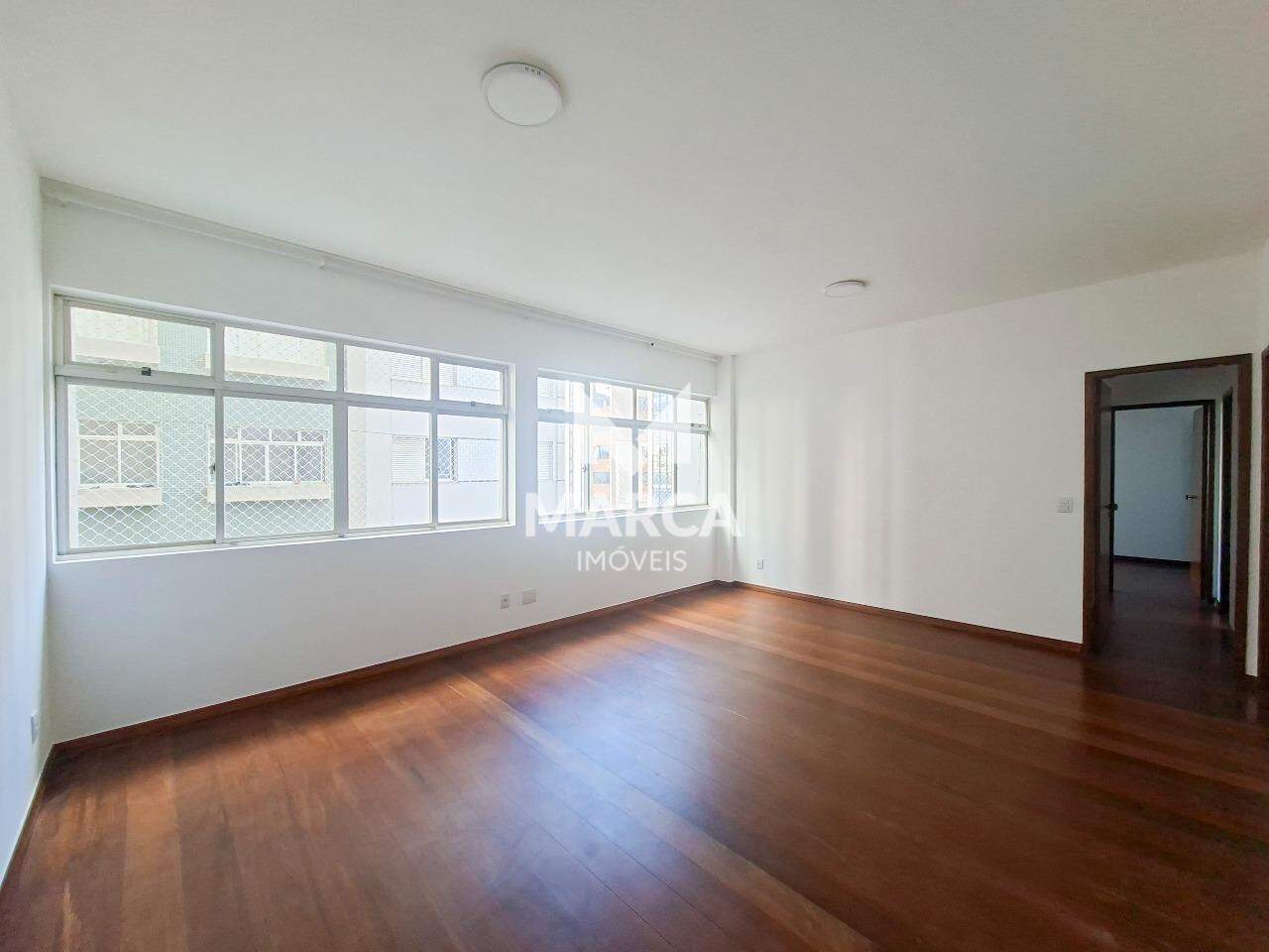 Apartamento para aluguel no Funcionários: