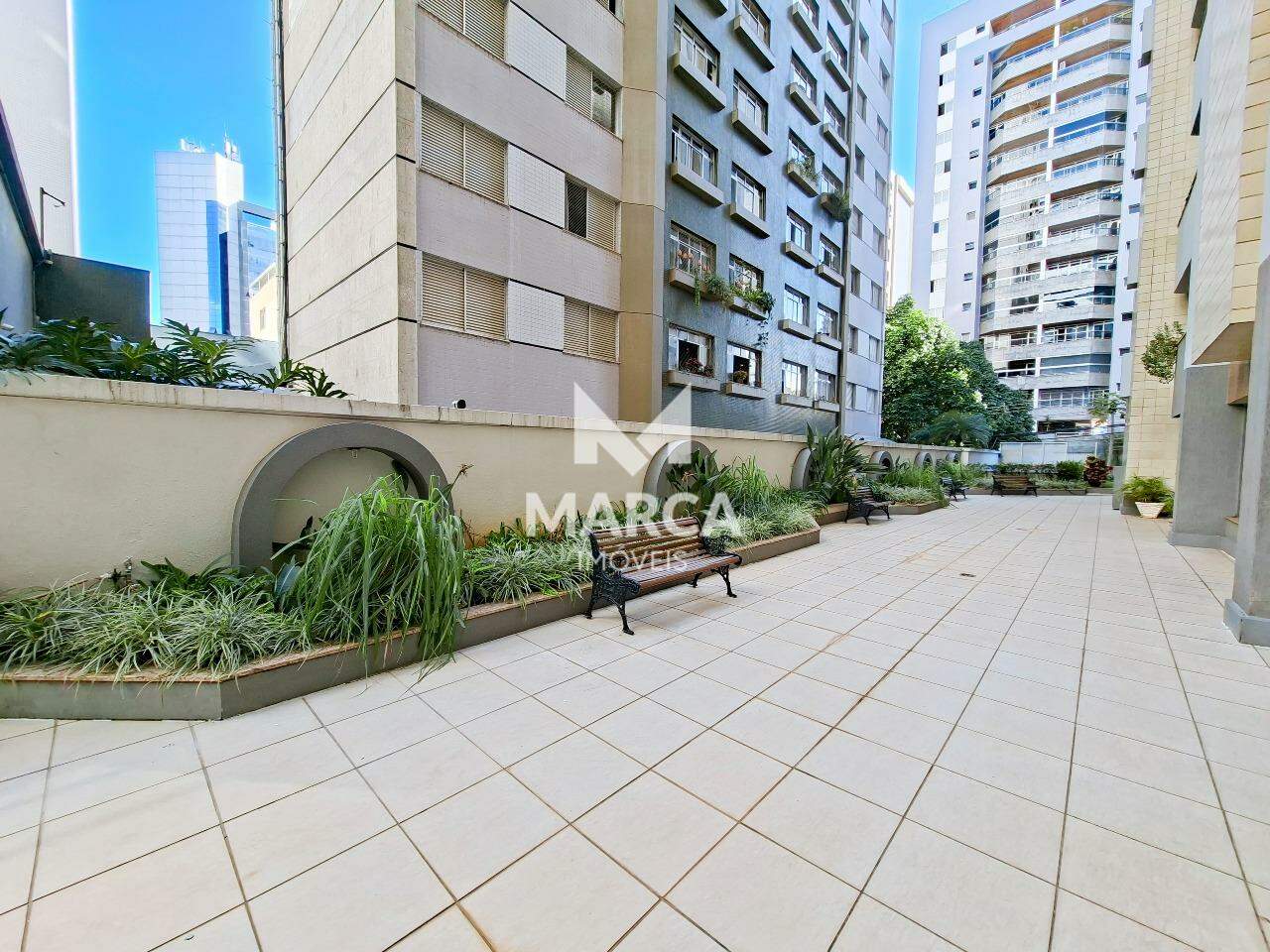 Apartamento para aluguel no Funcionários:
