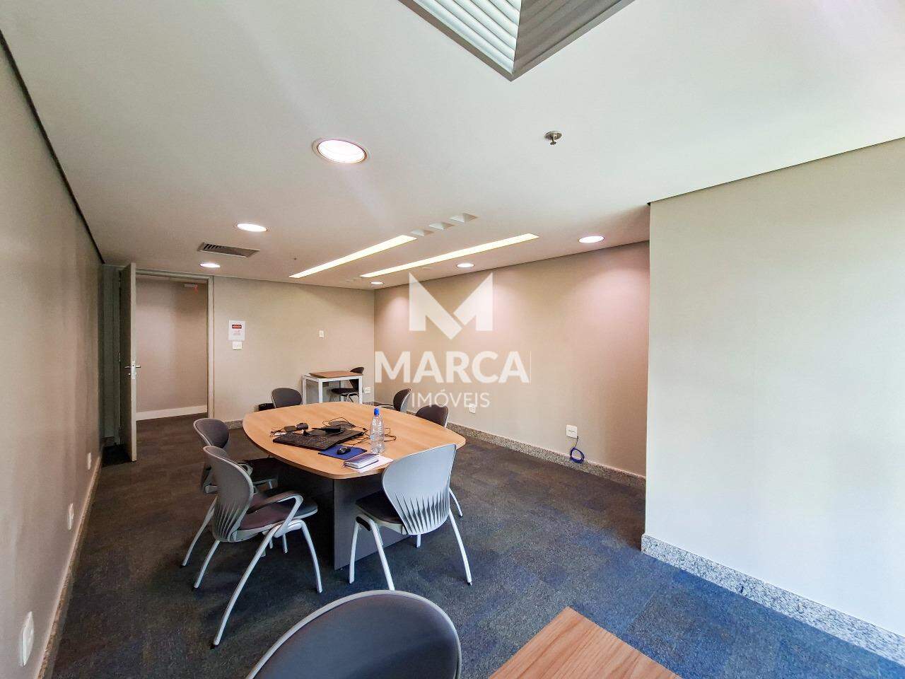 Sala para aluguel no Santa Efigênia: 
