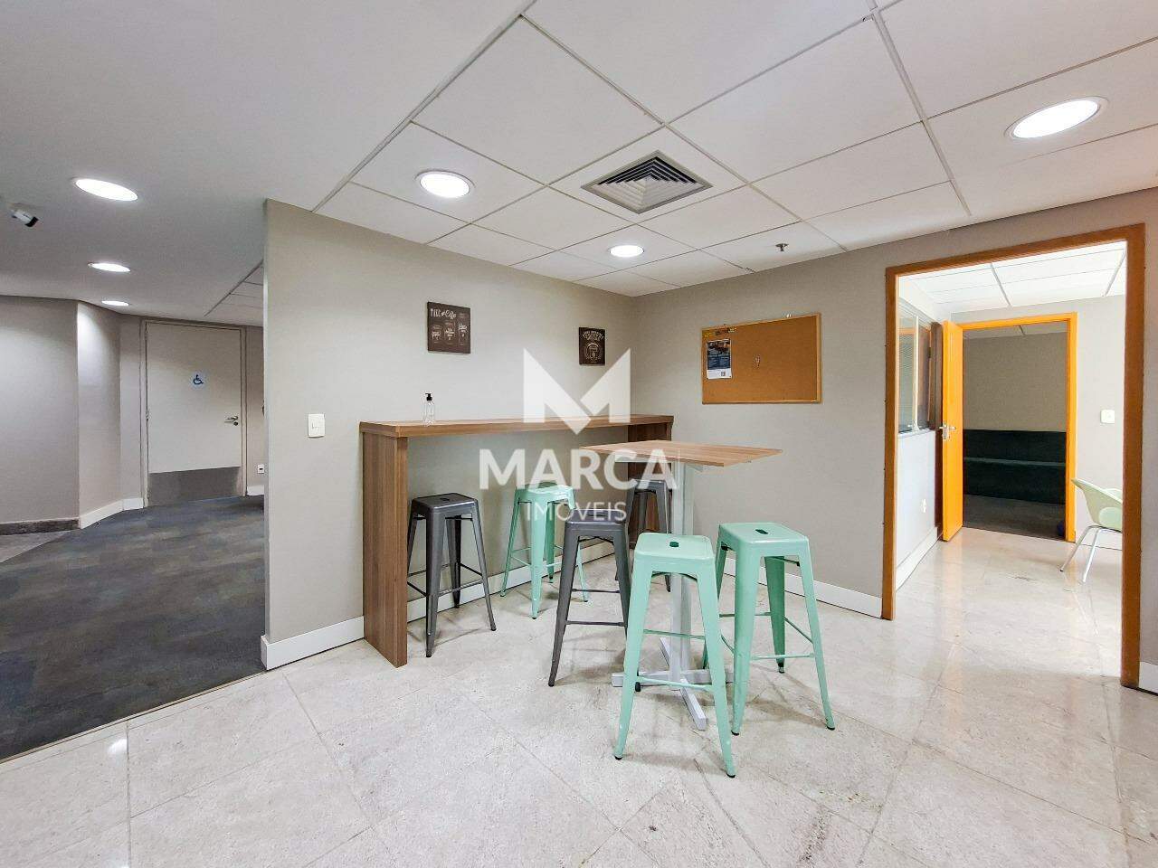 Sala para aluguel no Santa Efigênia: 