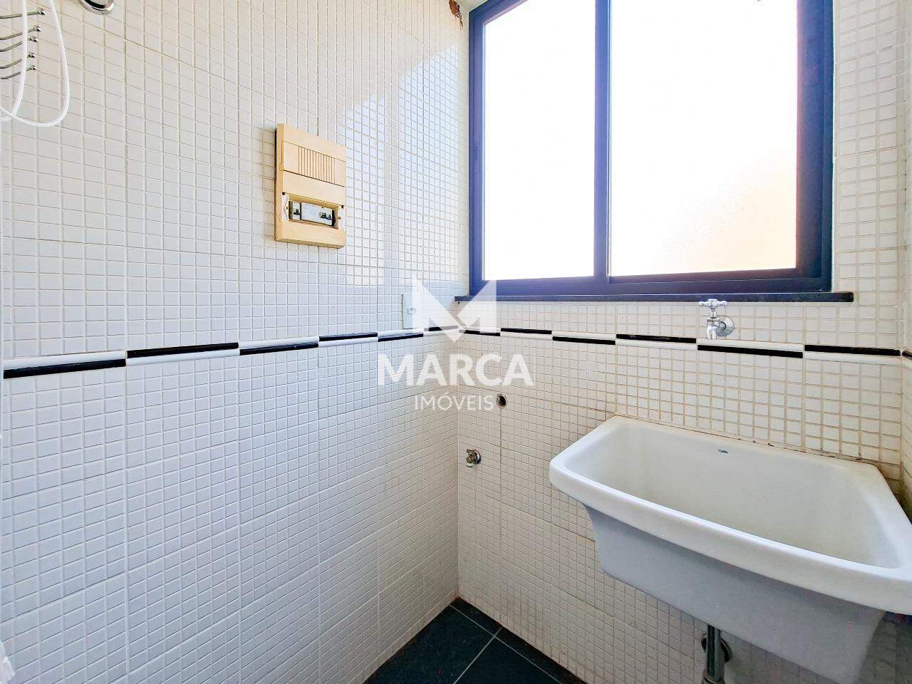 Apartamento para aluguel no Funcionários: 