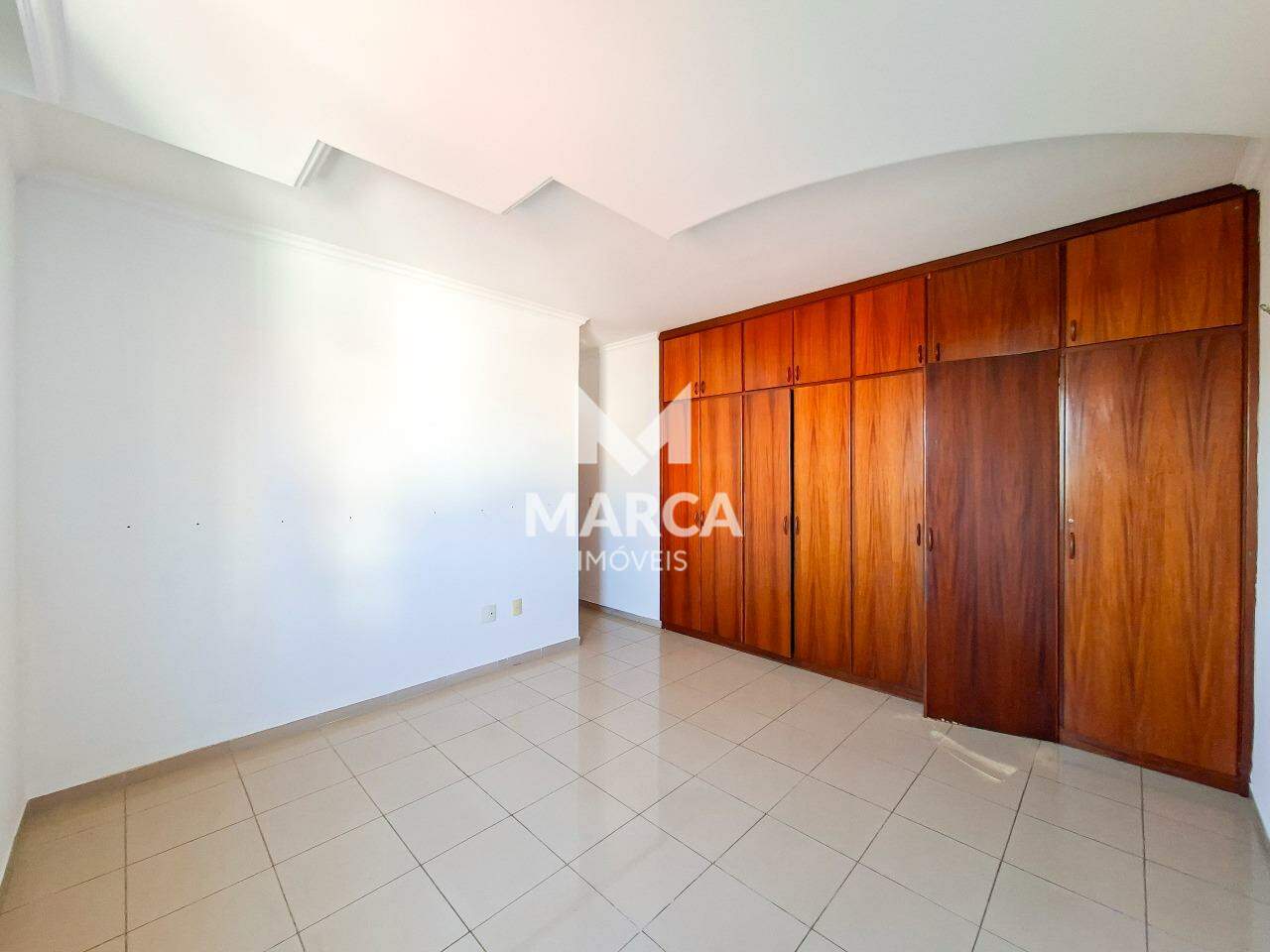 Apartamento para aluguel no Jaraguá: 