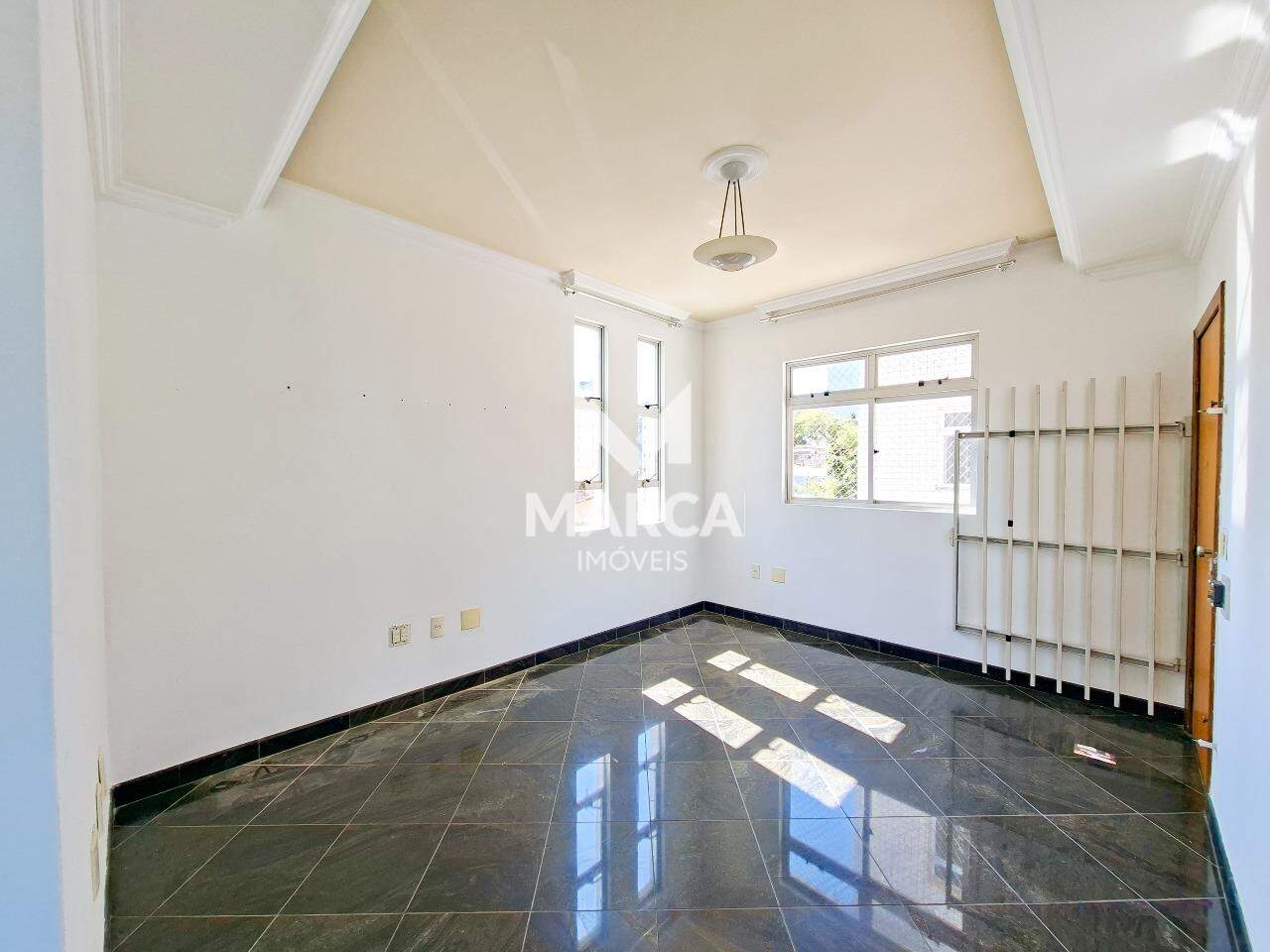 Apartamento para aluguel no Jaraguá: 
