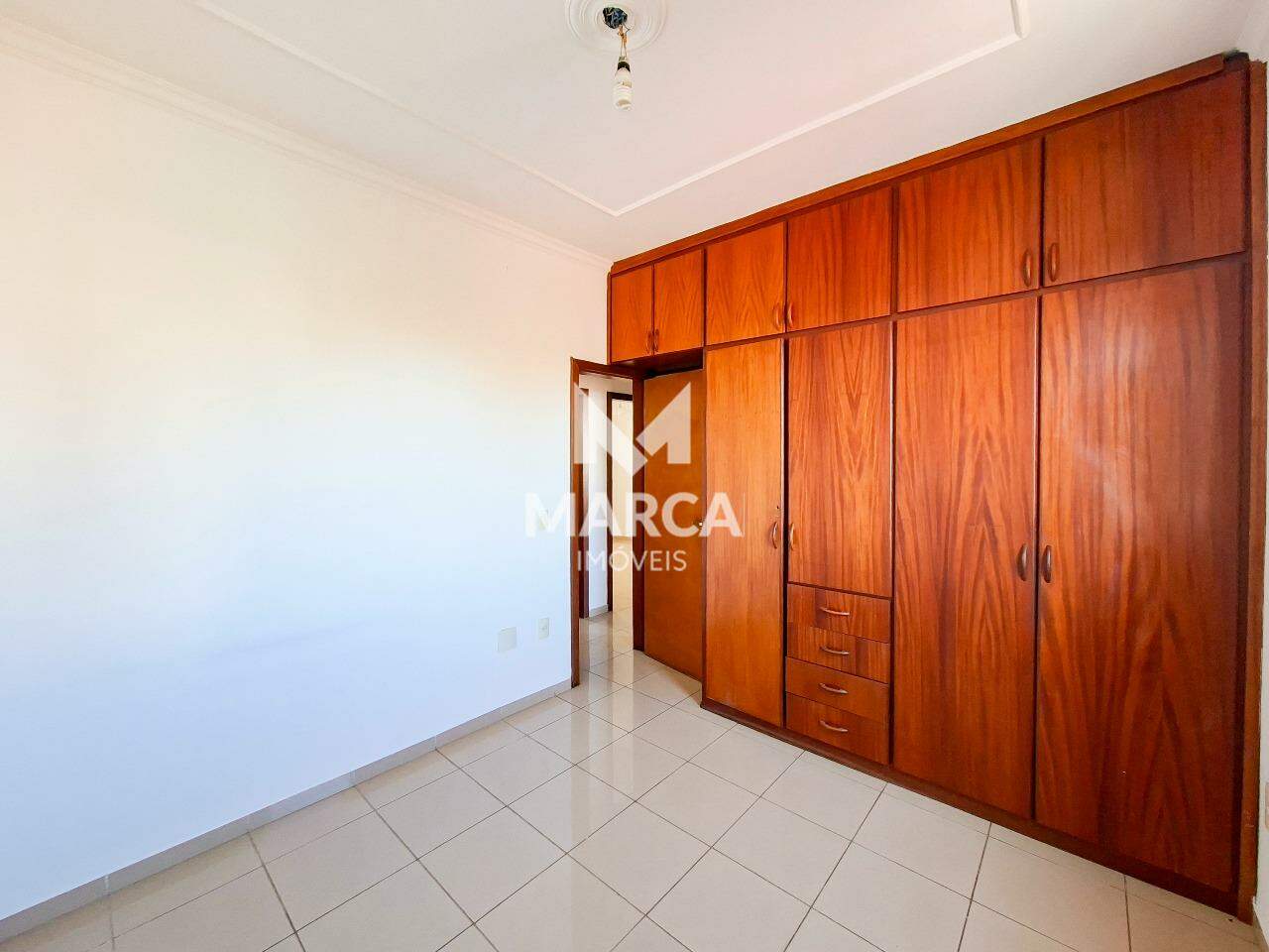 Apartamento para aluguel no Jaraguá: 