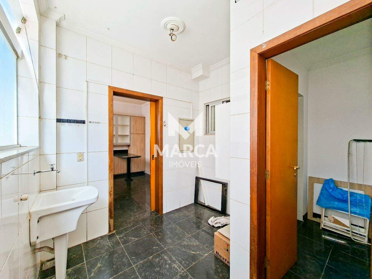 Apartamento para aluguel no Jaraguá: 
