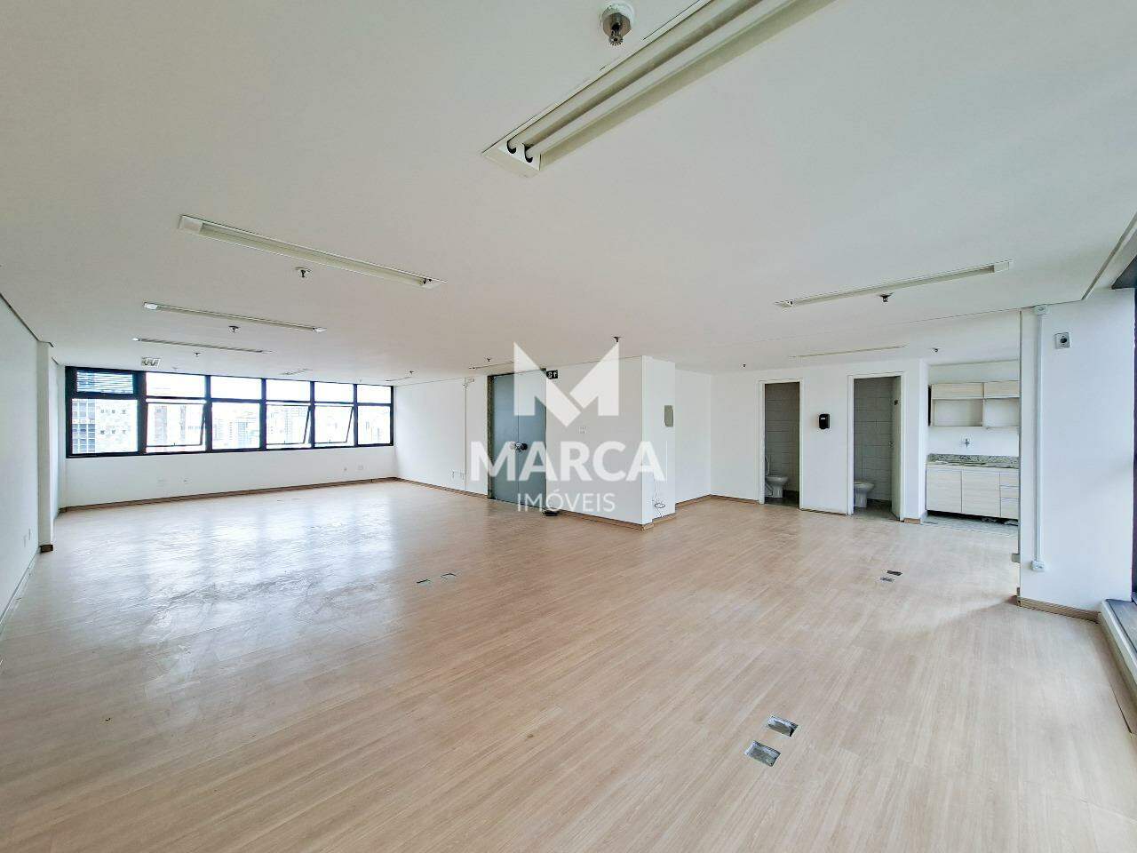 Sala para aluguel no Centro: