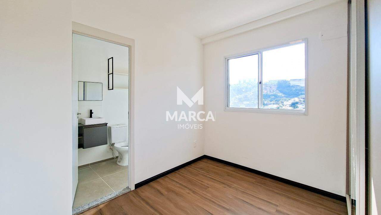 Apartamento para aluguel no Estoril: