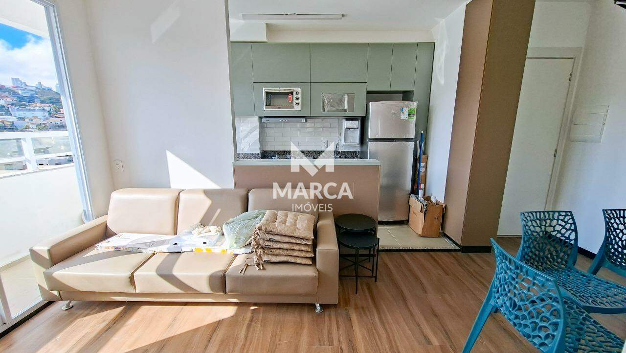 Apartamento para aluguel no Estoril: