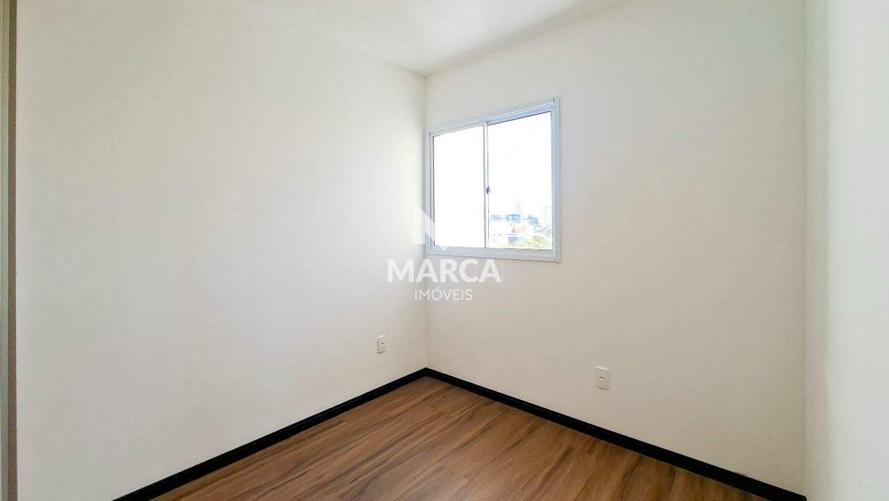 Apartamento para aluguel no Estoril: