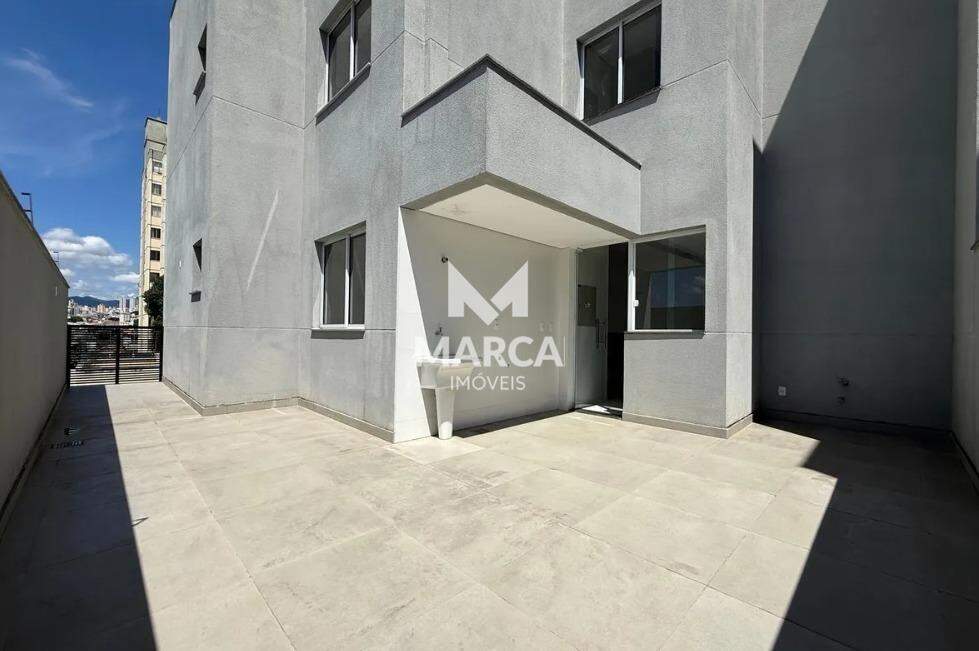 Área privativa para aluguel no Padre Eustáquio: