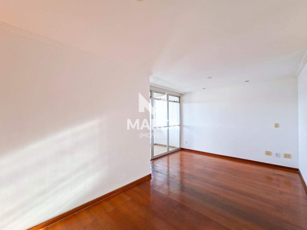 Apartamento para aluguel no Estoril: