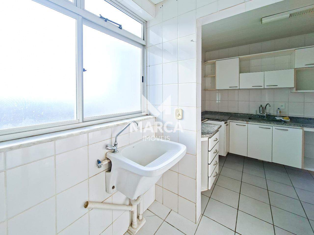 Apartamento para aluguel no Estoril:
