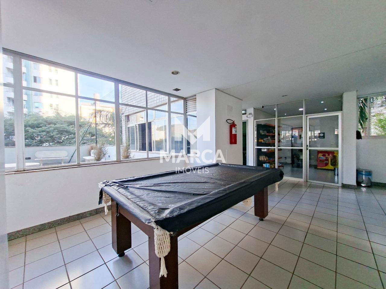 Apartamento para aluguel no Estoril: