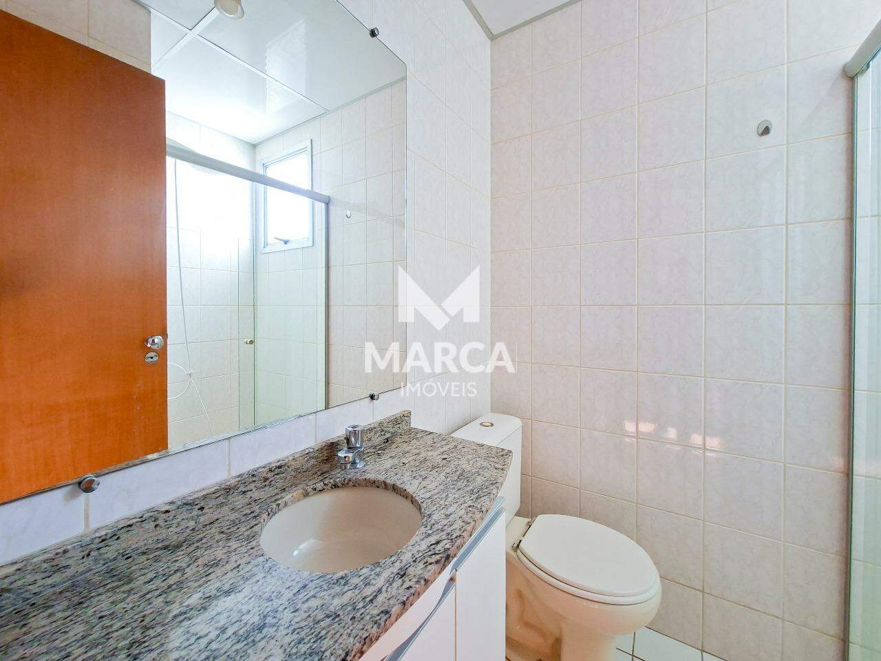 Apartamento para aluguel no Estoril: