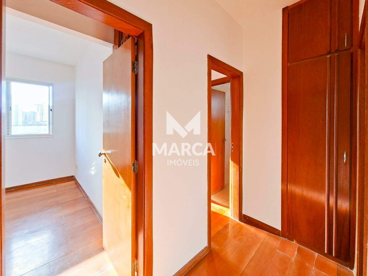 Apartamento para aluguel no Estoril: