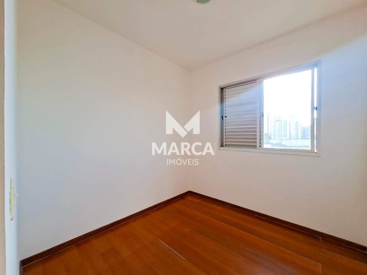 Apartamento para aluguel no Estoril: