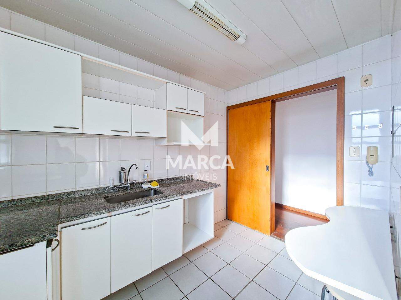 Apartamento para aluguel no Estoril: