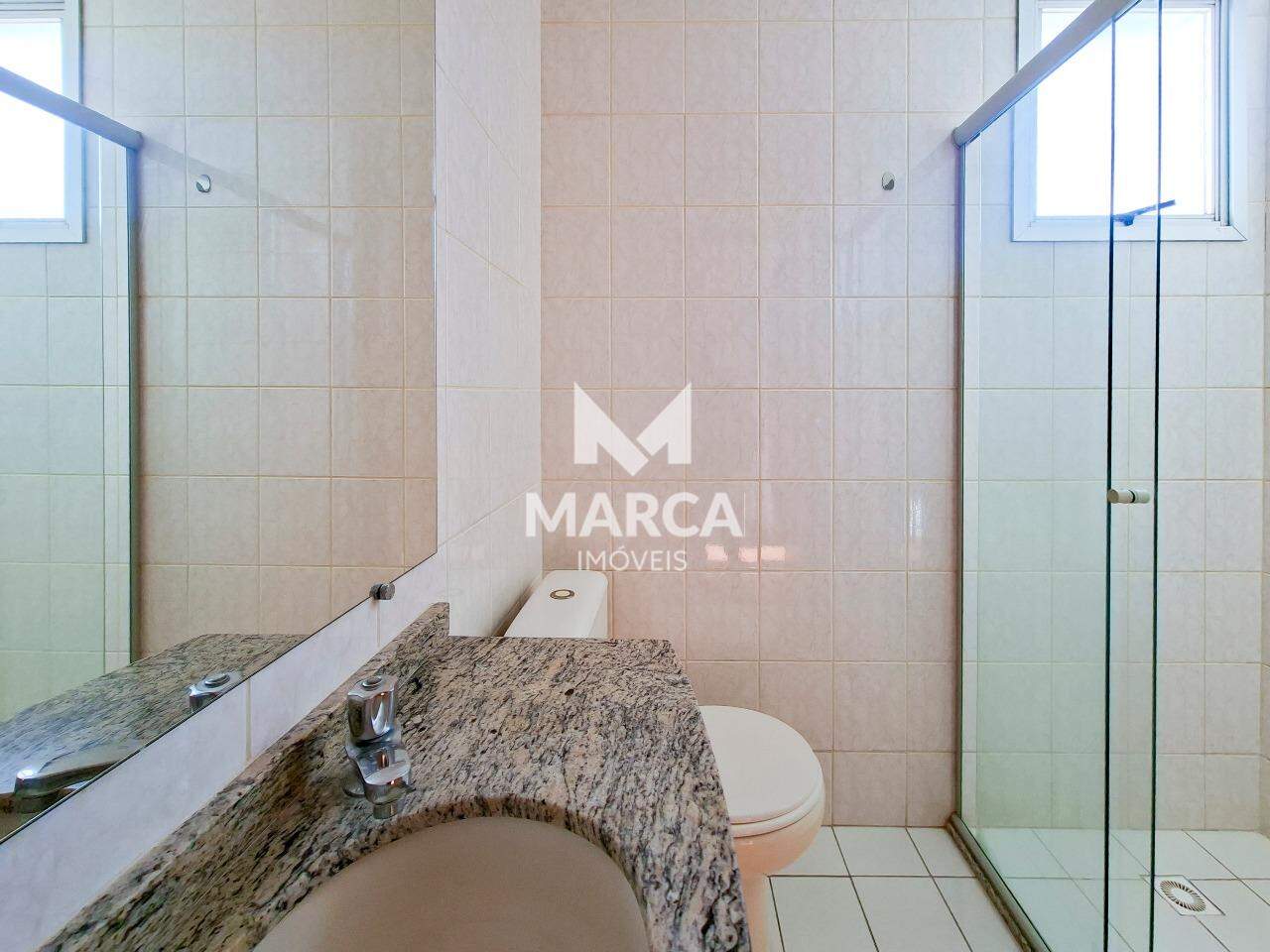 Apartamento para aluguel no Estoril: