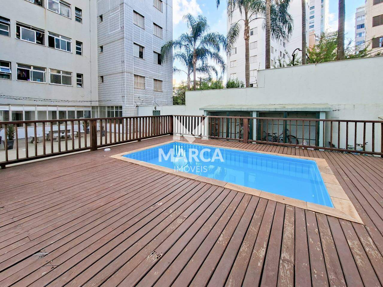 Apartamento para aluguel no Estoril: