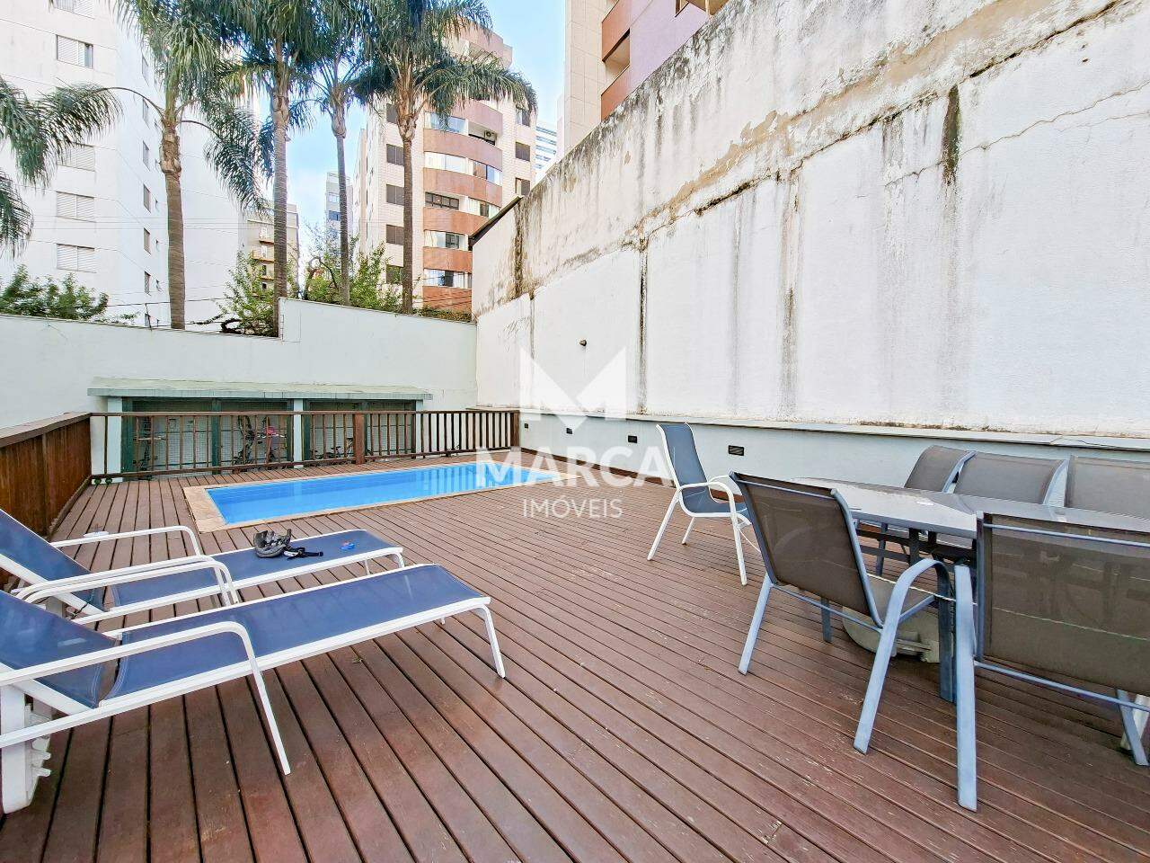 Apartamento para aluguel no Estoril:
