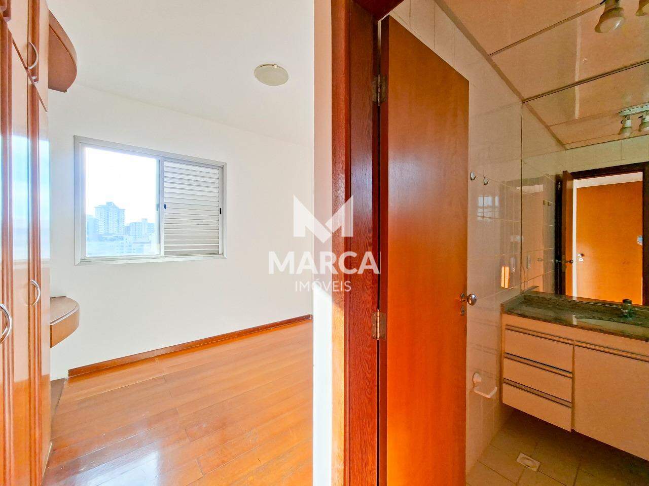 Apartamento para aluguel no Estoril: