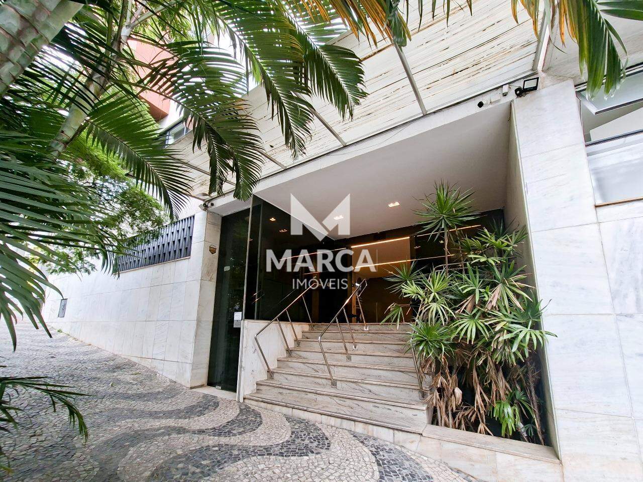 Sala para aluguel no Funcionários: