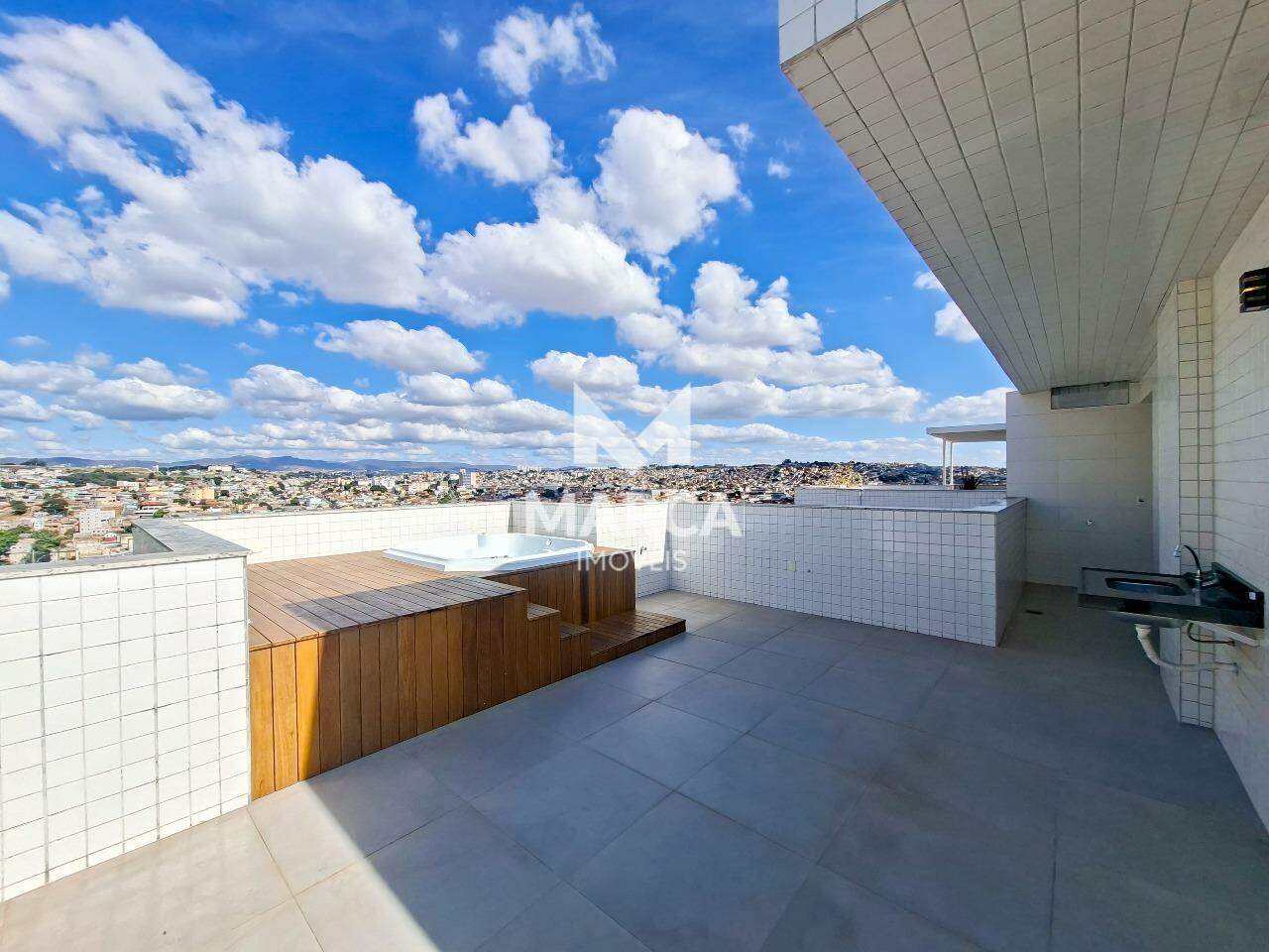 Cobertura para aluguel no Castelo: