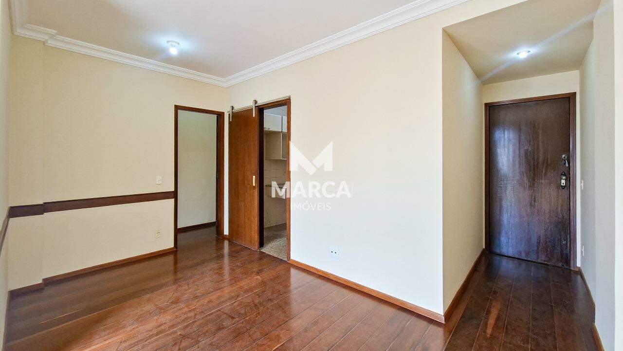 Apartamento para aluguel no Coração de Jesus: 