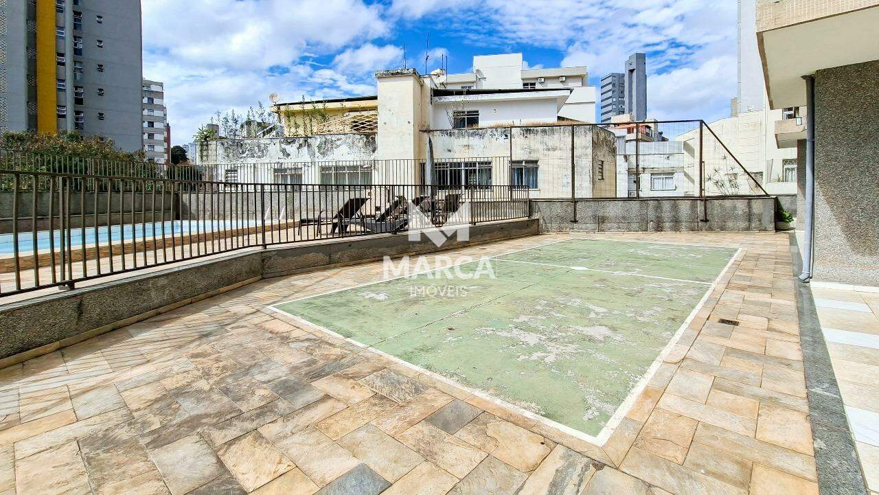 Apartamento para aluguel no Coração de Jesus: 