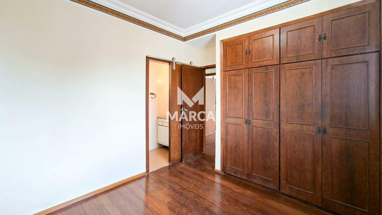 Apartamento para aluguel no Coração de Jesus: 