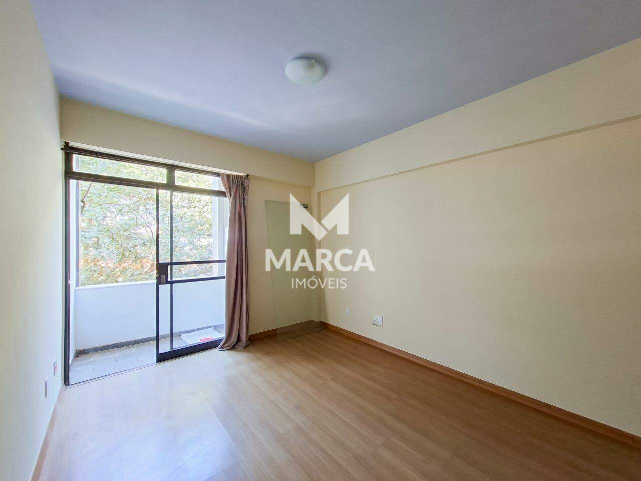 Sala para aluguel no Santo Antônio: 