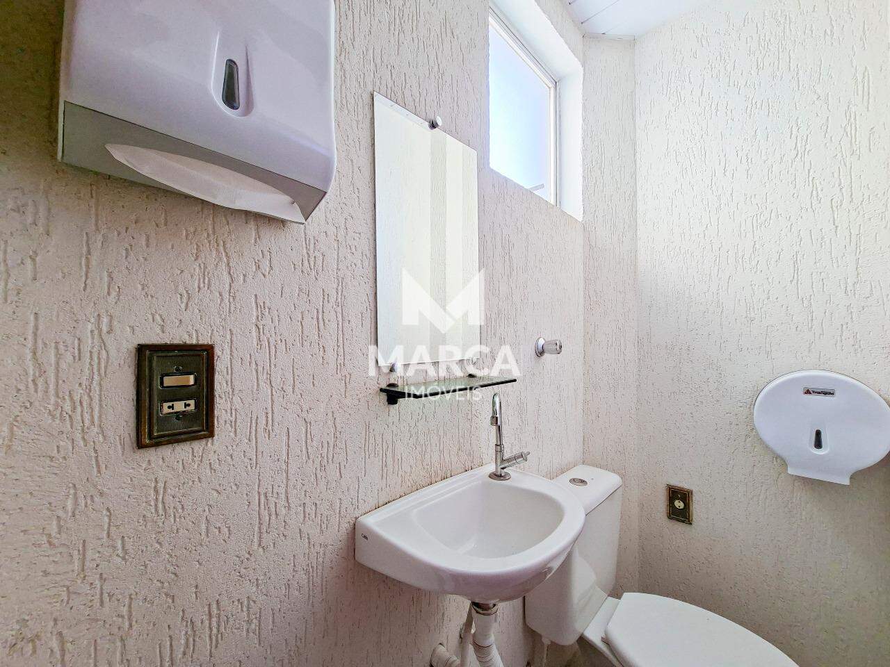 Sala para aluguel no Santo Agostinho: 