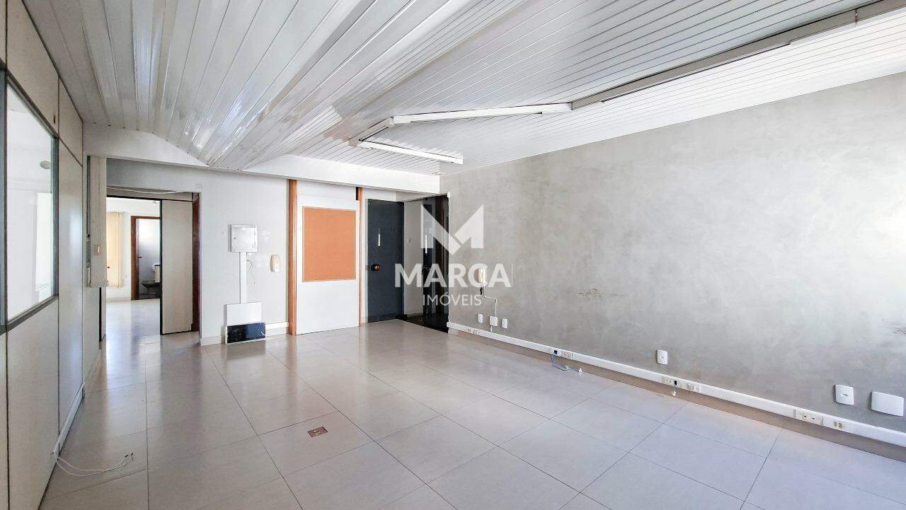 Sala para aluguel no Santo Agostinho: 