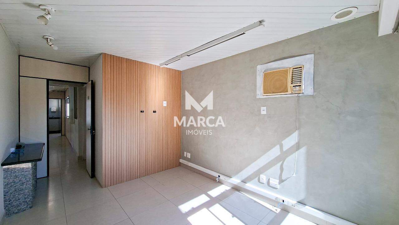 Sala para aluguel no Santo Agostinho: 