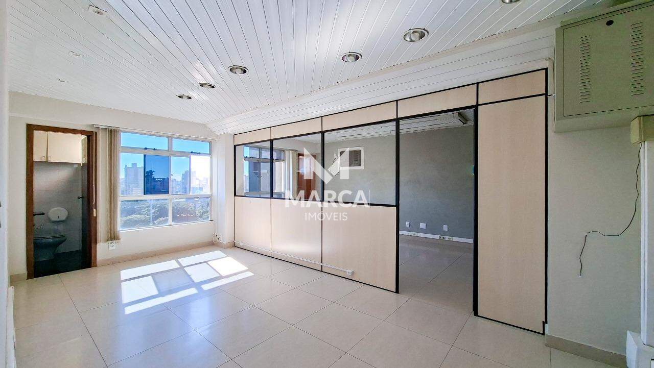 Sala para aluguel no Santo Agostinho: 