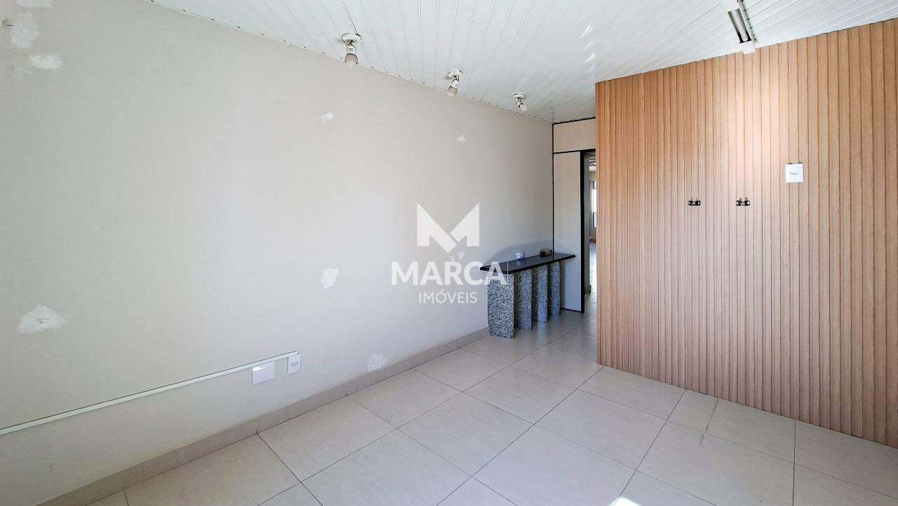 Sala para aluguel no Santo Agostinho: 