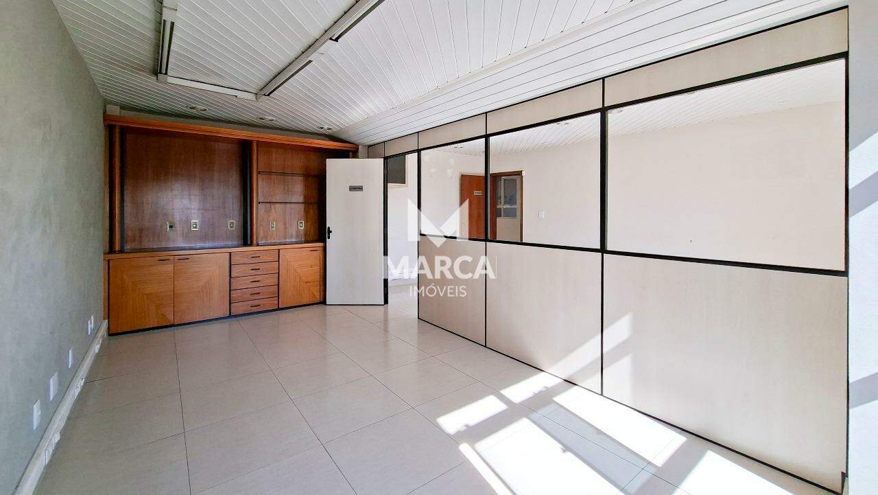Sala para aluguel no Santo Agostinho: 