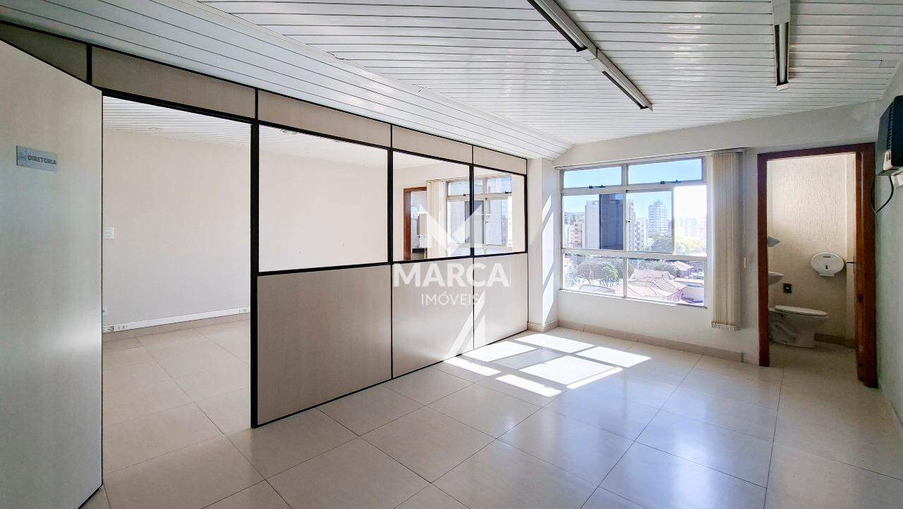 Sala para aluguel no Santo Agostinho: 