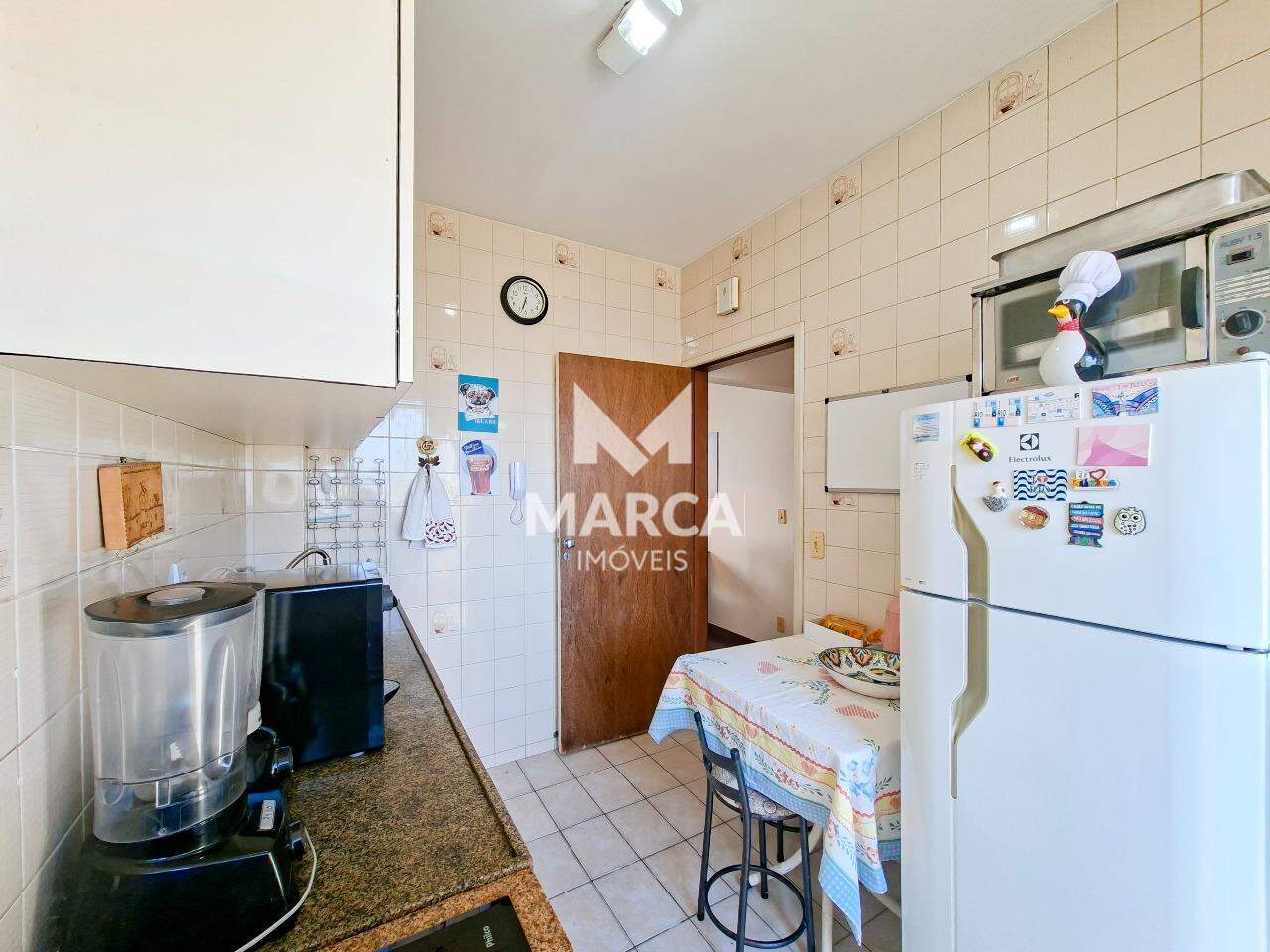 Apartamento para aluguel no Estoril: 