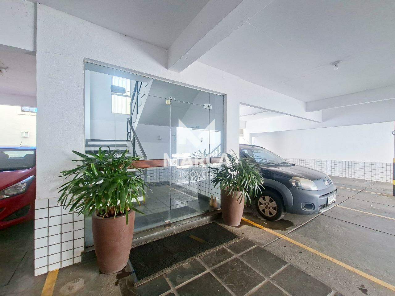 Apartamento para aluguel no Estoril: 