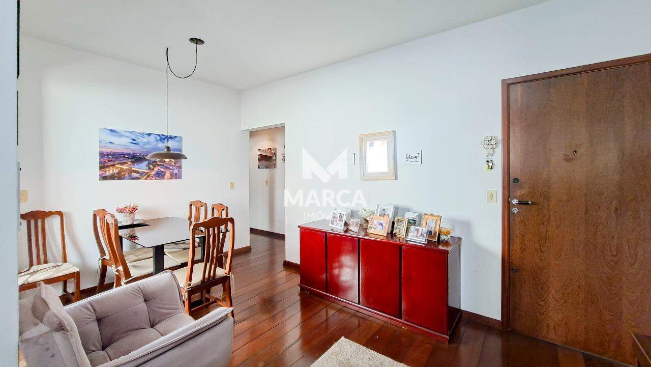 Apartamento para aluguel no Estoril: 