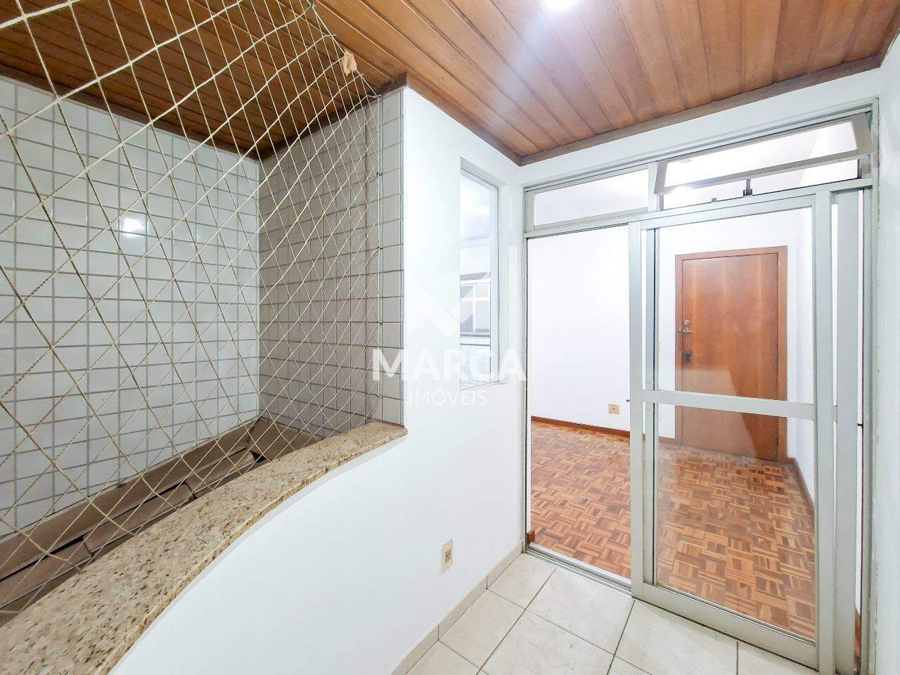 Apartamento para aluguel no Castelo: 