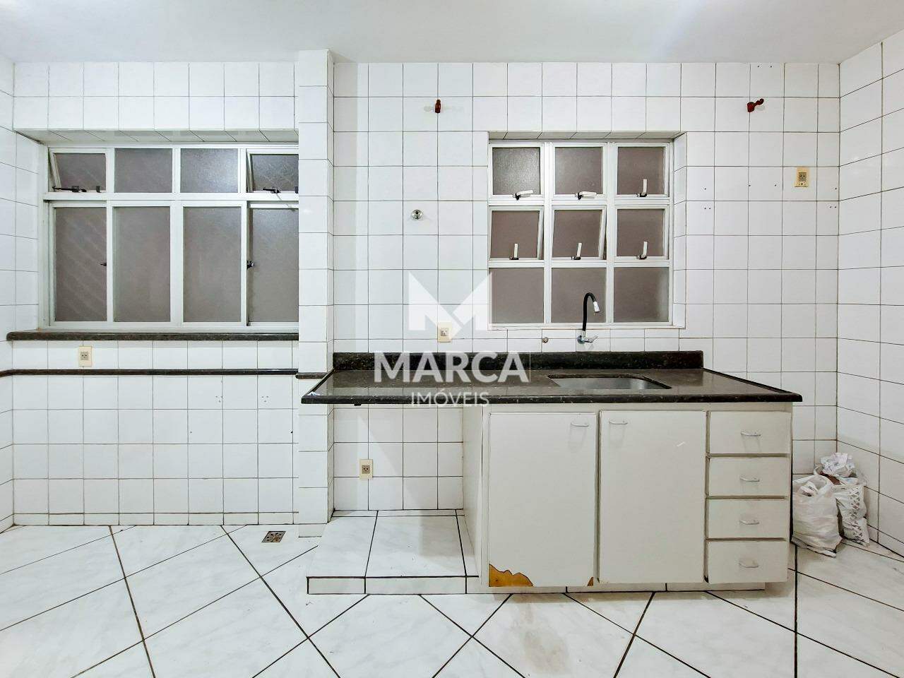 Apartamento para aluguel no Castelo: 