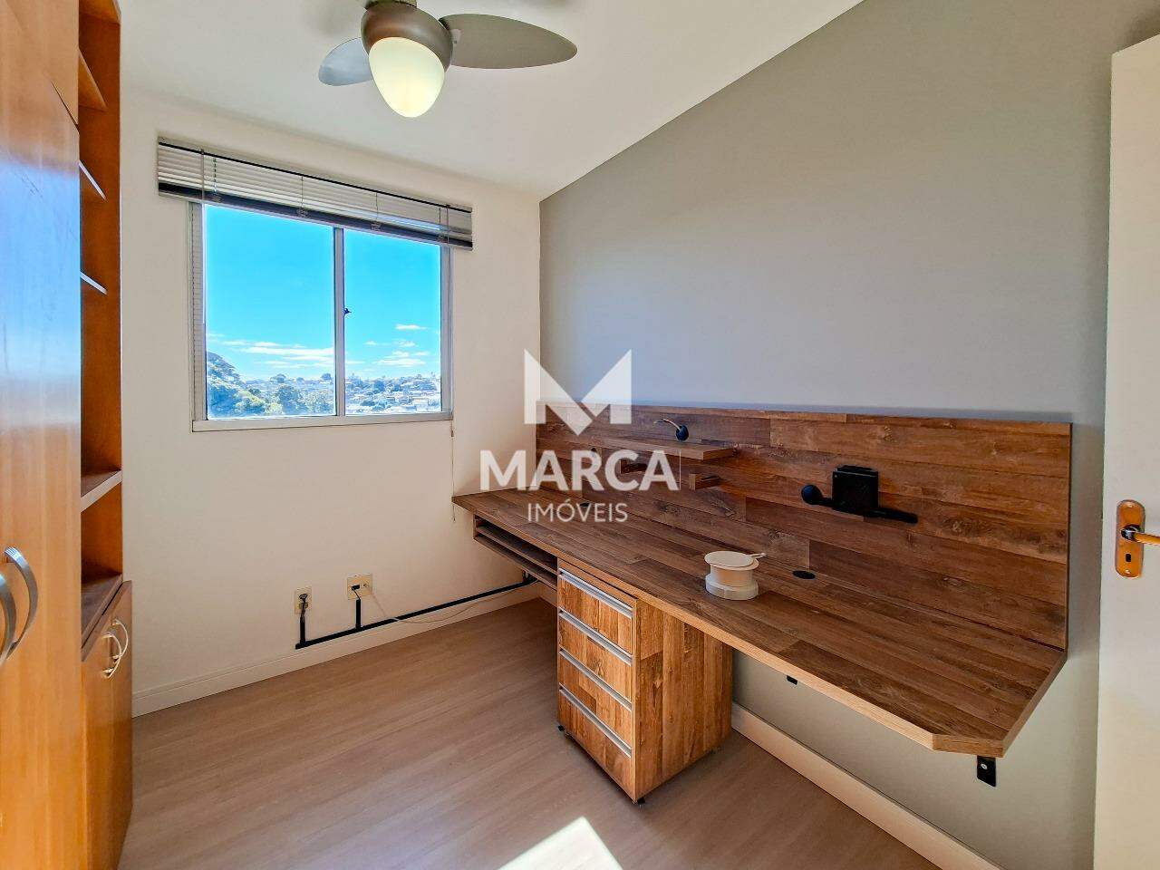 Apartamento para aluguel no Caiçaras: